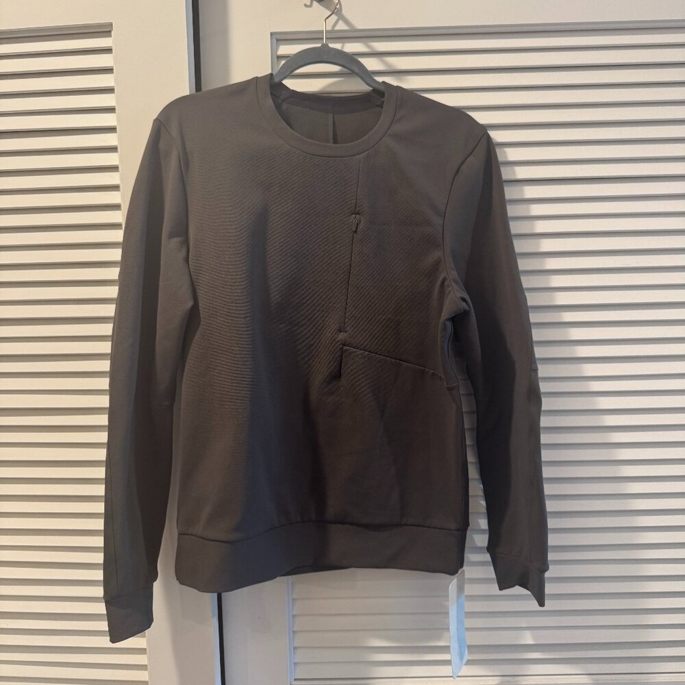 Small Grey Lululemon Sojourn Crewneck sweatshirt